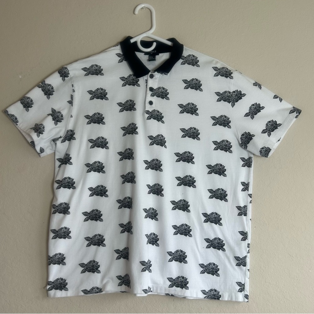 Forever 21 Men’s Polo Shirt XL White Black Rose Print Short Sleeve Collared